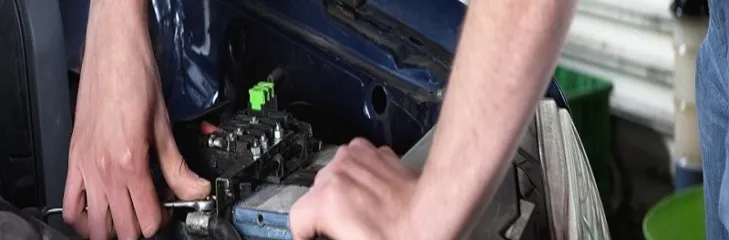 changing-car-battery